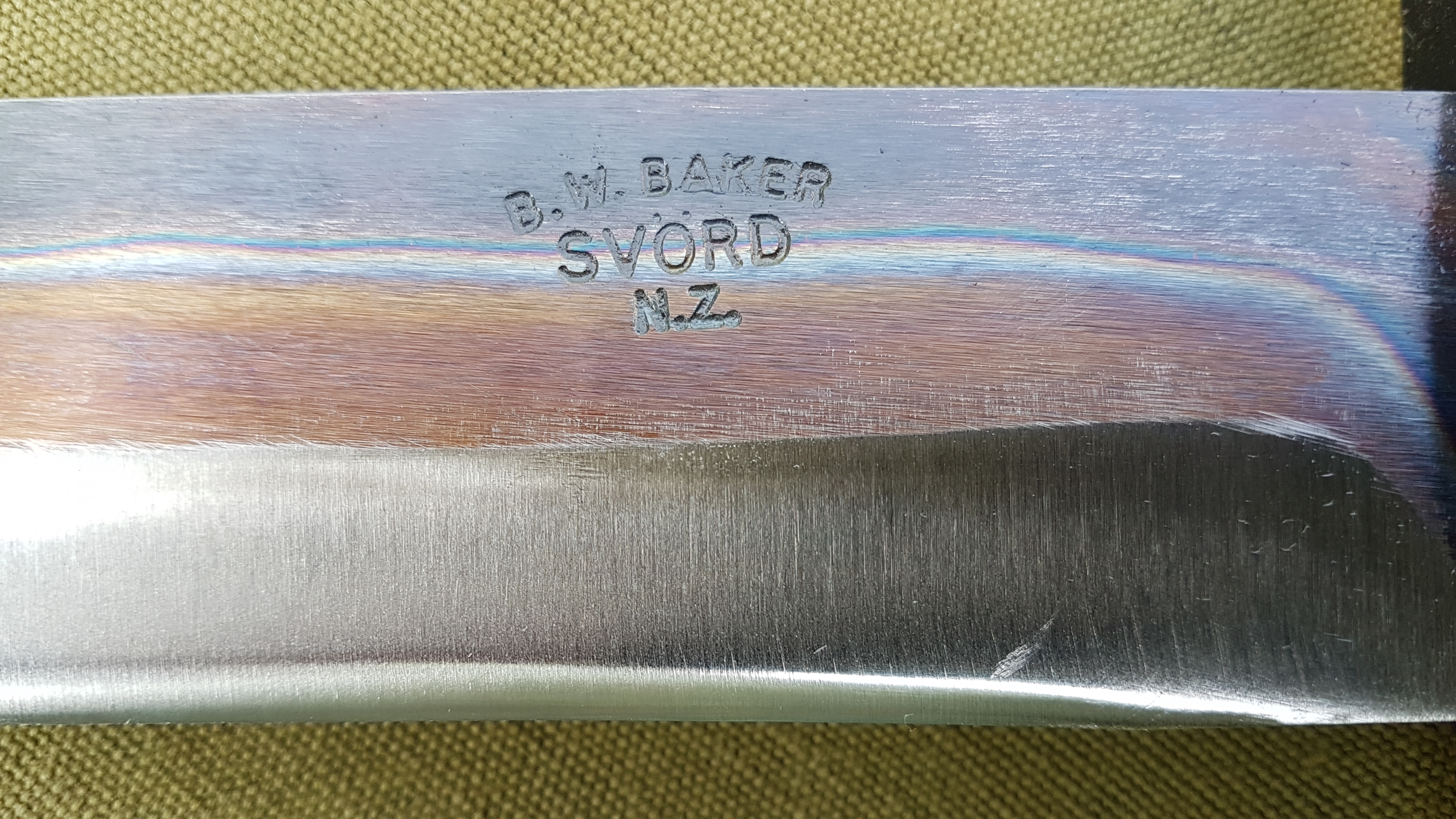 Svörd Tempsky Bowie-Messer 11", Klingenlänge 280 mm, Griff: Walnut-Holz