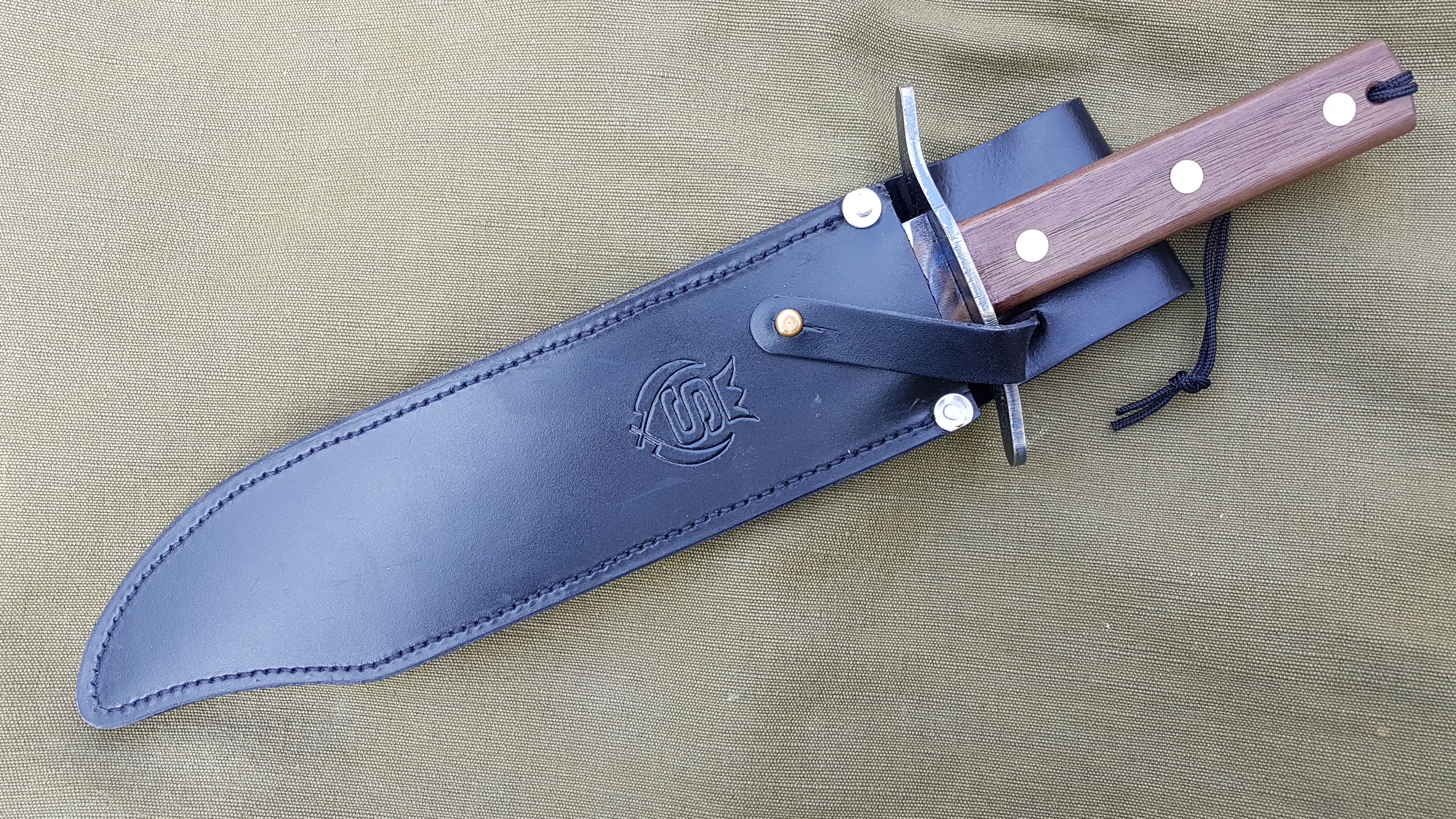 Svörd Tempsky Bowie-Messer 11", Klingenlänge 280 mm, Griff: Walnut-Holz